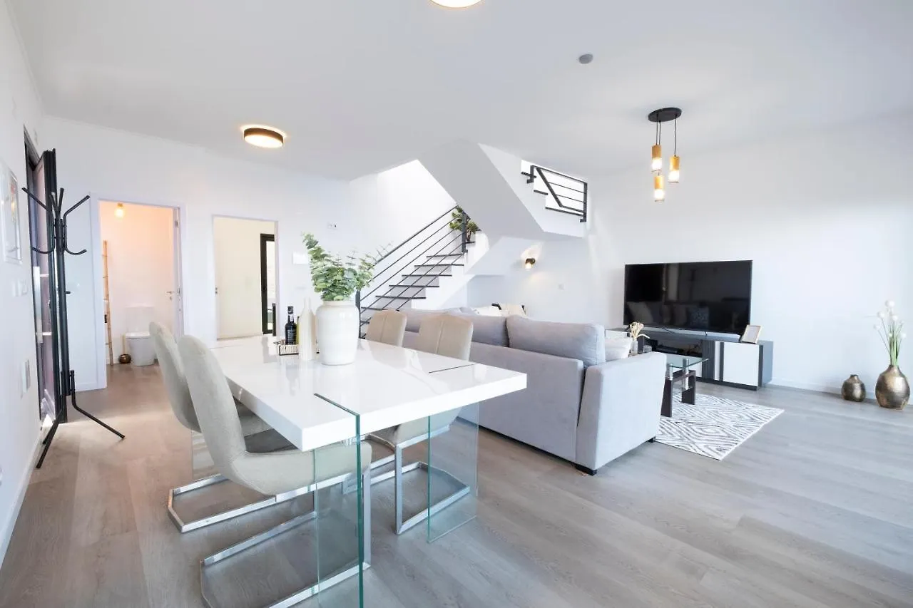 קאניקו Villa Bela Horizonte By Galmi בית נופש