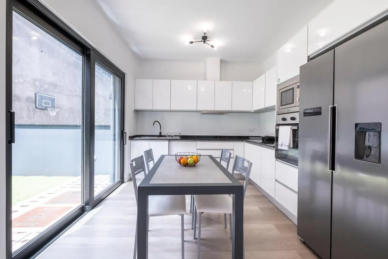 קאניקו Villa Bela Horizonte By Galmi בית נופש